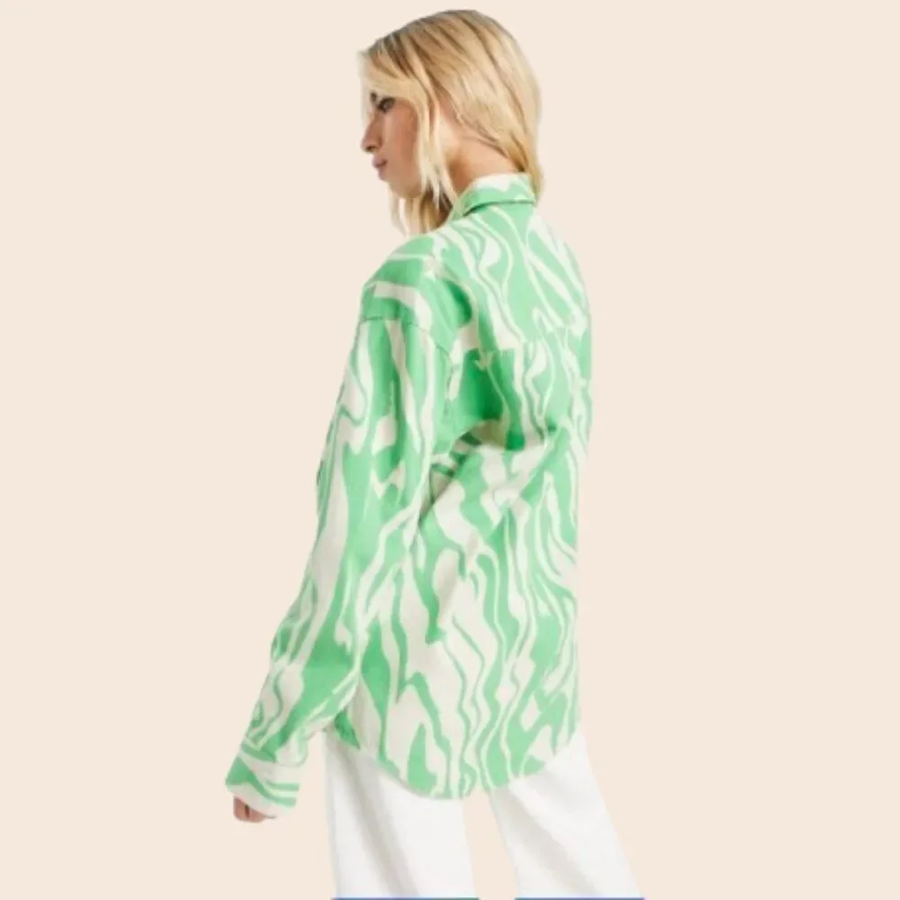 Monki Cotton Twill Swirl Print Shirt in Green Size Small - Picture 3 of 13